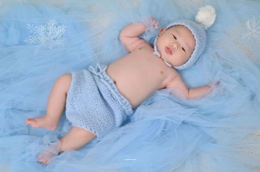 泽州宝宝眼睛肿是什么原因 泽州宝宝眼睛肿是什么原因